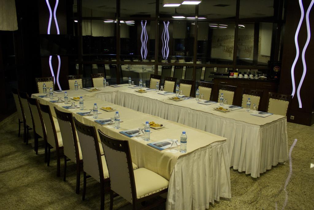 Yol Is Holiday Adana Zewnętrze zdjęcie